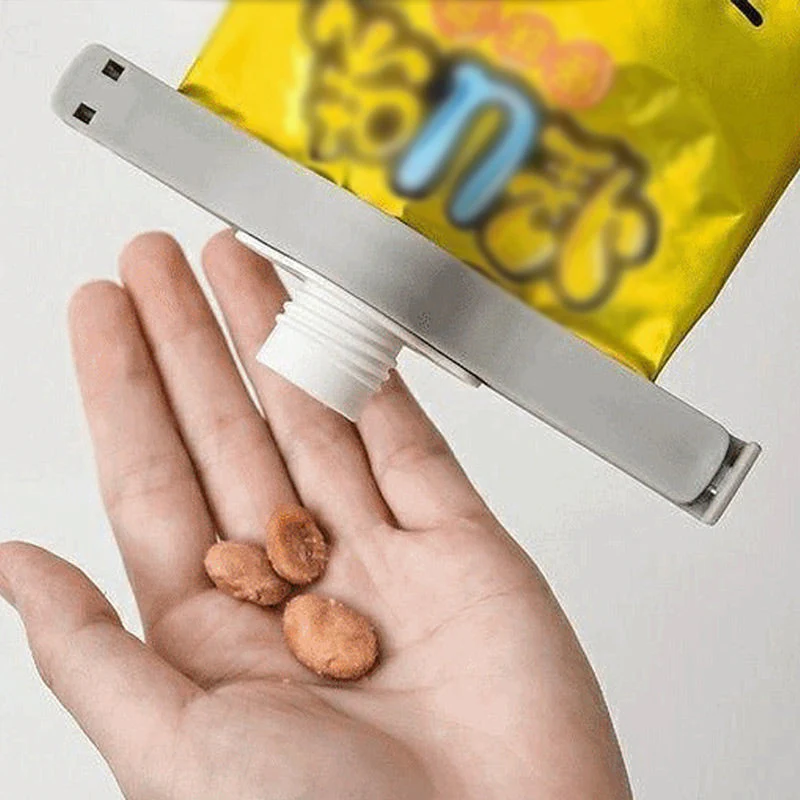 ✨Buy 2 get 8 free🔥Bag Sealing Clip with Pour Spout