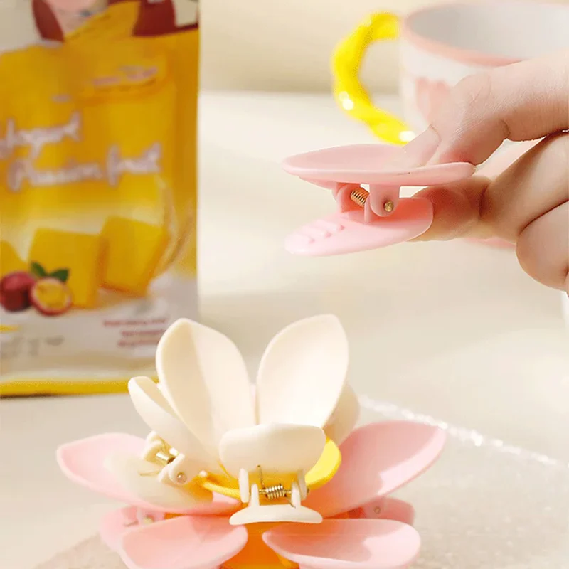 Lotus-Shaped Magnetic Food Clip & Fridge Magnet